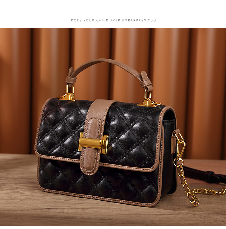 2025 New Summer Womens Light Luxury Quilted Crossbody Handbag